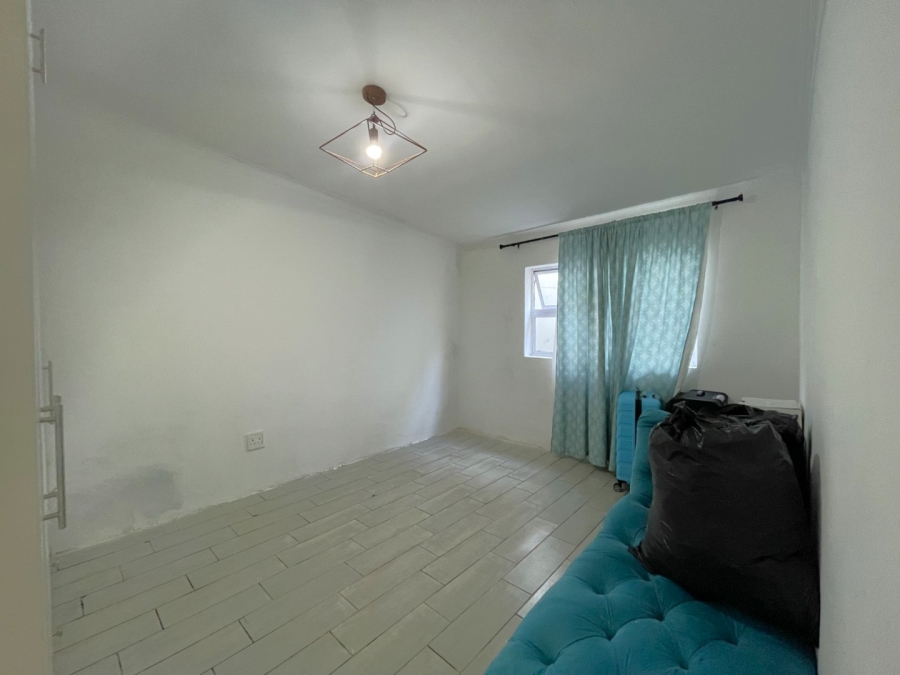 5 Bedroom Property for Sale in Pelican Heights Western Cape